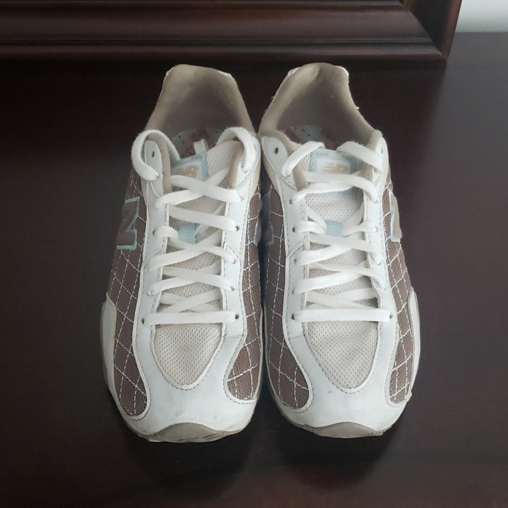Kid's New  Balence Sneakers size 6